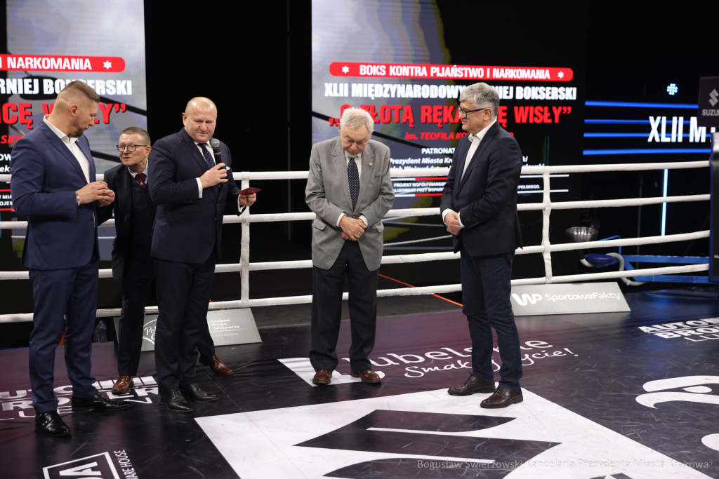 bs-231216-img_4517.jpg-Boks, Wisła, Majchrowski  Autor: B. Świerzowski