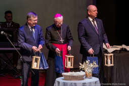 pw_148_011_piotr wojnarowski.jpg-Opera, kolędowanie, Małopolska, Majchrowski, Klęczar, spotkanie