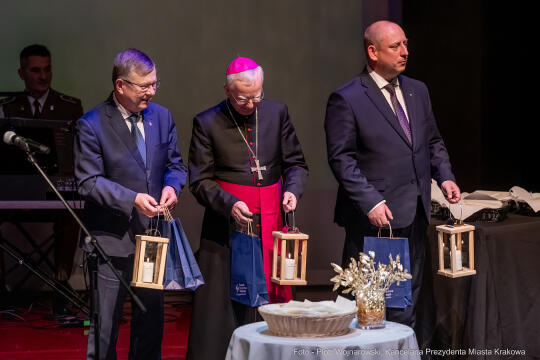 pw_148_011_piotr wojnarowski.jpg-Opera, kolędowanie, Małopolska, Majchrowski, Klęczar, spotkanie