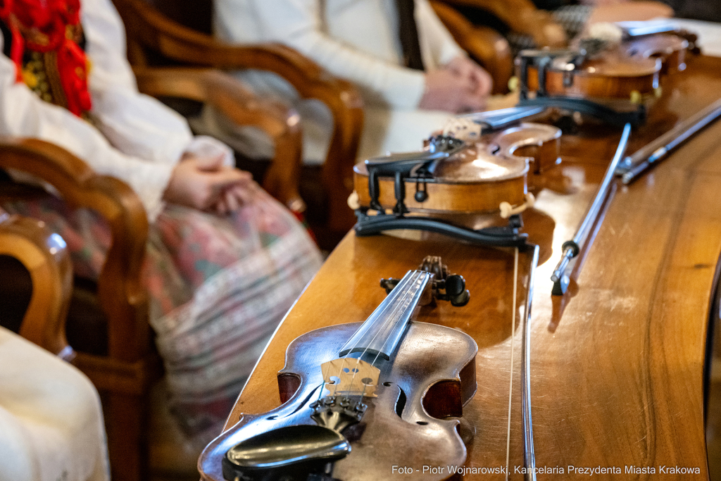 pw_149_012_piotr wojnarowski.jpg-Czuma, pastorałki, magistrat, Otofotokronika, Mazan, Majchrowski  Autor: P. Wojnarowski