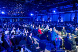 Hryniewiecka-Firlej, Majchrowski, Stara Zajezdnia, Honoris Gratia, Siemacha, kolędy