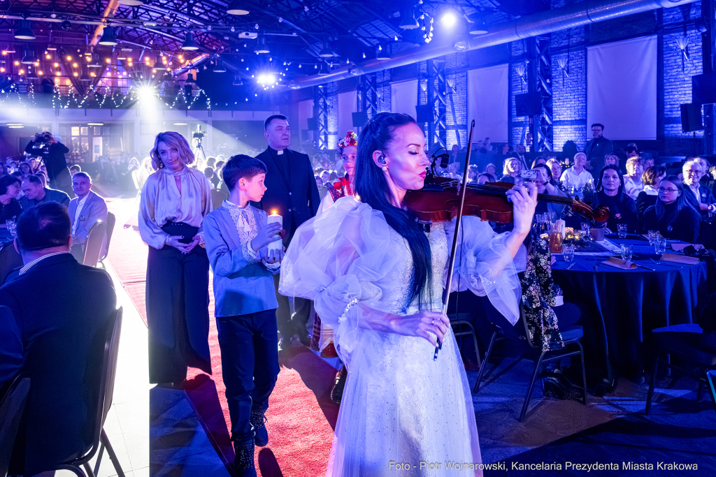 Hryniewiecka-Firlej, Majchrowski, Stara Zajezdnia, Honoris Gratia, Siemacha, kolędy  Autor: P. Wojnarowski