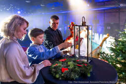 Hryniewiecka-Firlej, Majchrowski, Stara Zajezdnia, Honoris Gratia, Siemacha, kolędy