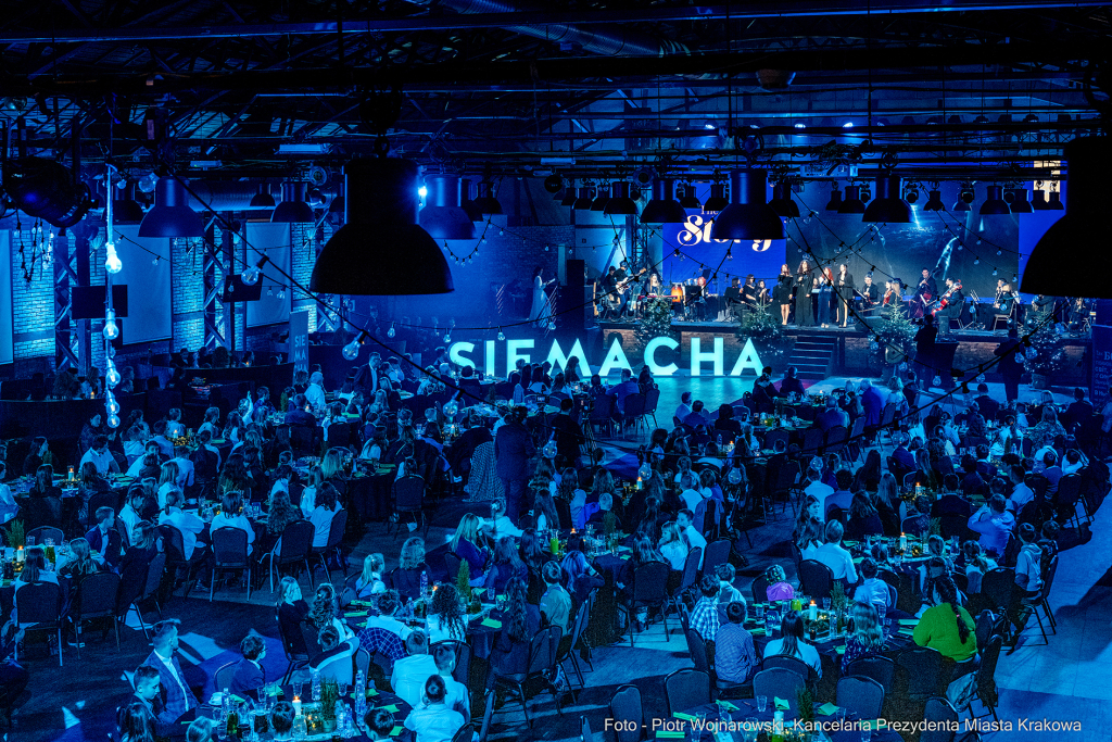 Hryniewiecka-Firlej, Majchrowski, Stara Zajezdnia, Honoris Gratia, Siemacha, kolędy  Autor: P. Wojnarowski