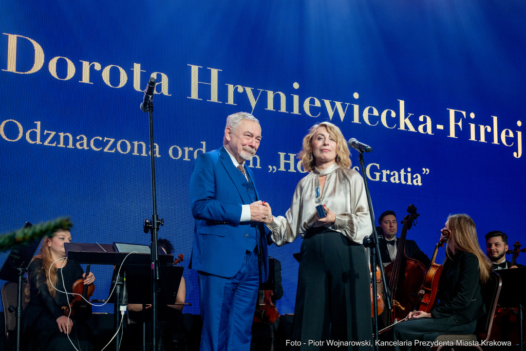 Hryniewiecka-Firlej, Majchrowski, Stara Zajezdnia, Honoris Gratia, Siemacha, kolędy  Autor: P. Wojnarowski
