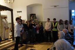 dscf6018.jpg-Uczniowskie Jasełka na Helclów.