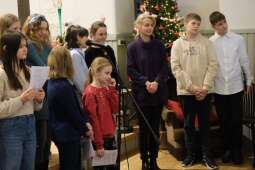 dscf6043.jpg-Uczniowskie Jasełka na Helclów.