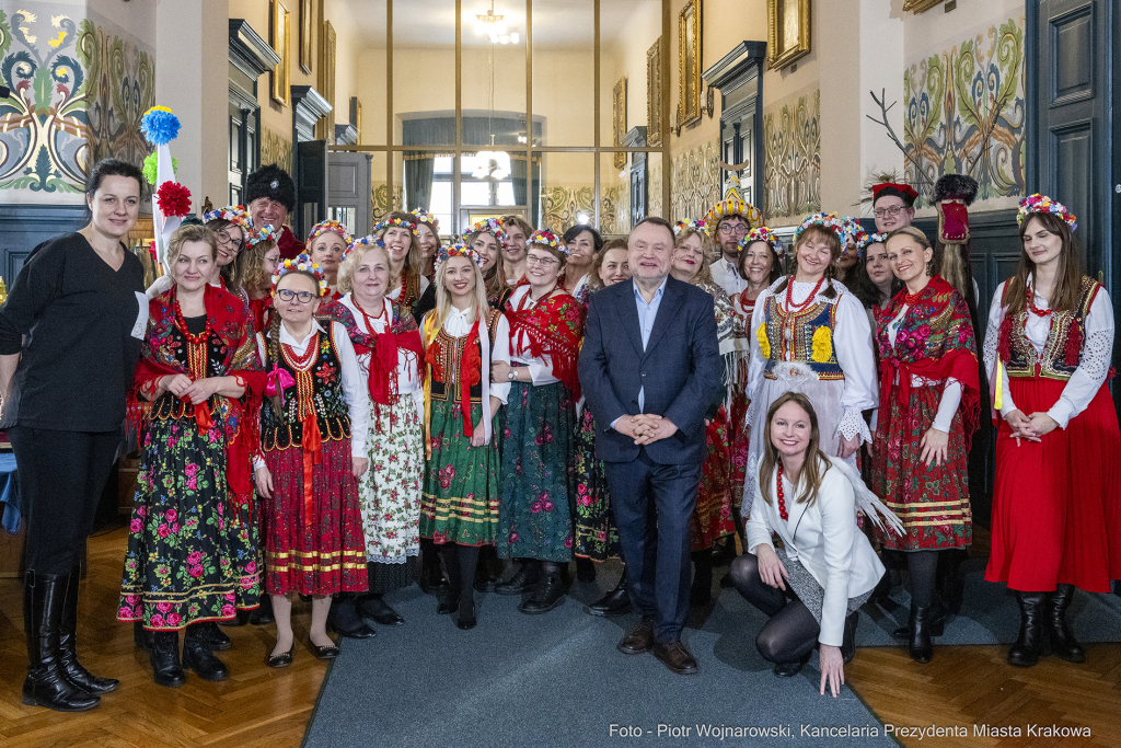 pw_168_008_fot. piotr wojnarowski.jpg-kolędowanie, Urząd Miasta Krakowa, Kulig Andrzej  Autor: P. Wojnarowski