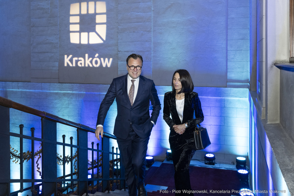 pw_169_005_fot. piotr wojnarowski.jpg-korpus, dyplomatyczny, spotkanie, Majchrowski, Kraków  Autor: P. Wojnarowski