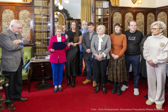 pw_172_006_fot. piotr wojnarowski.jpg-Sukiennice, KRAM, kupcy, Majchrowski, spotkanie