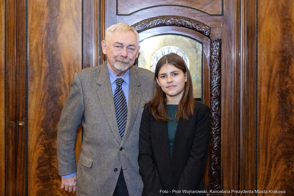 nastolatka, pieniądze, znalazła, oddała, Biuro Rzeczy Znalezionych  Autor: P. Wojnarowski