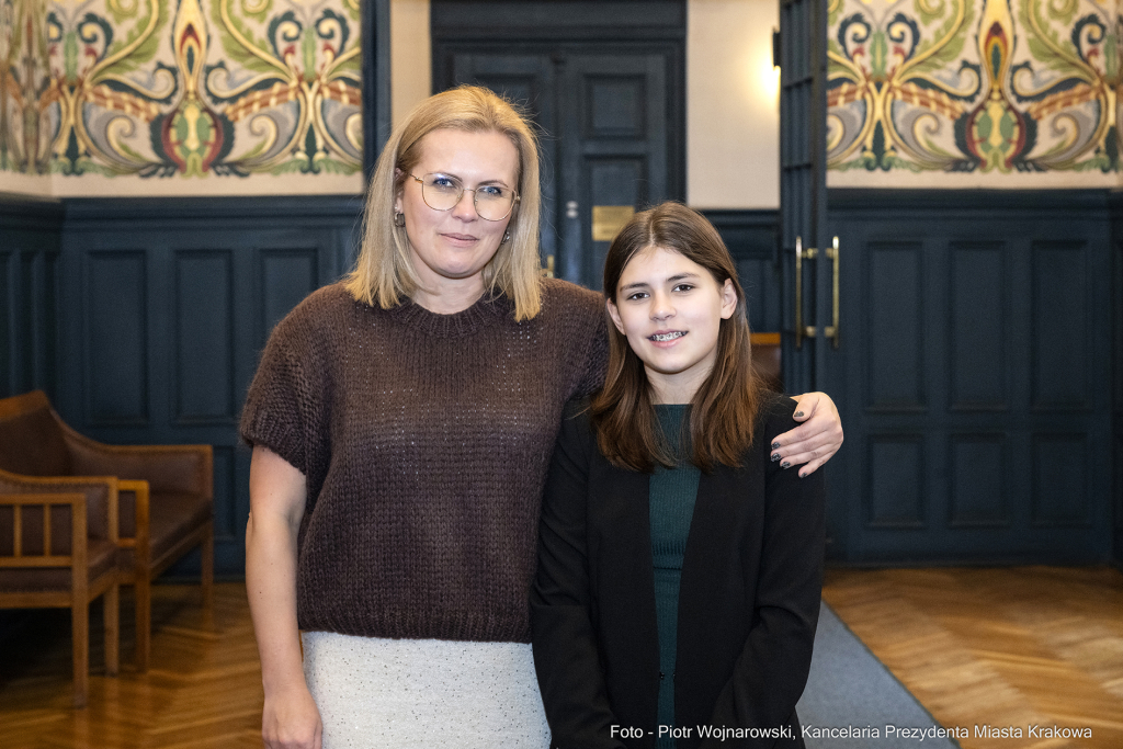 nastolatka, pieniądze, znalazła, oddała, Biuro Rzeczy Znalezionych  Autor: P. Wojnarowski