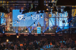 pw_174_001_fot. piotr wojnarowski.jpg-gala, lotnisko, Kraków, Jubileusz, 60 lat, Muzyk