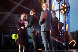 pw_174_013_fot. piotr wojnarowski.jpg-gala, lotnisko, Kraków, Jubileusz, 60 lat, Muzyk