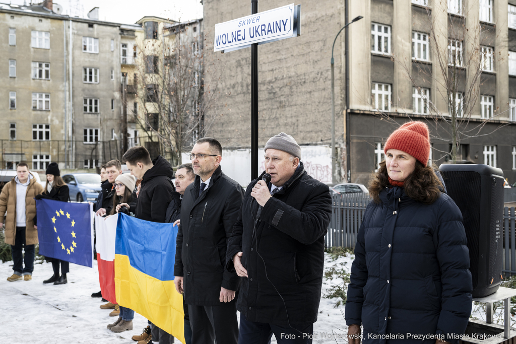 żywy łańcuch, akcja, Skwer Wolnej Ukrainy, konsul, Kośmider, Ukraińcy  Autor: P. Wojnarowski