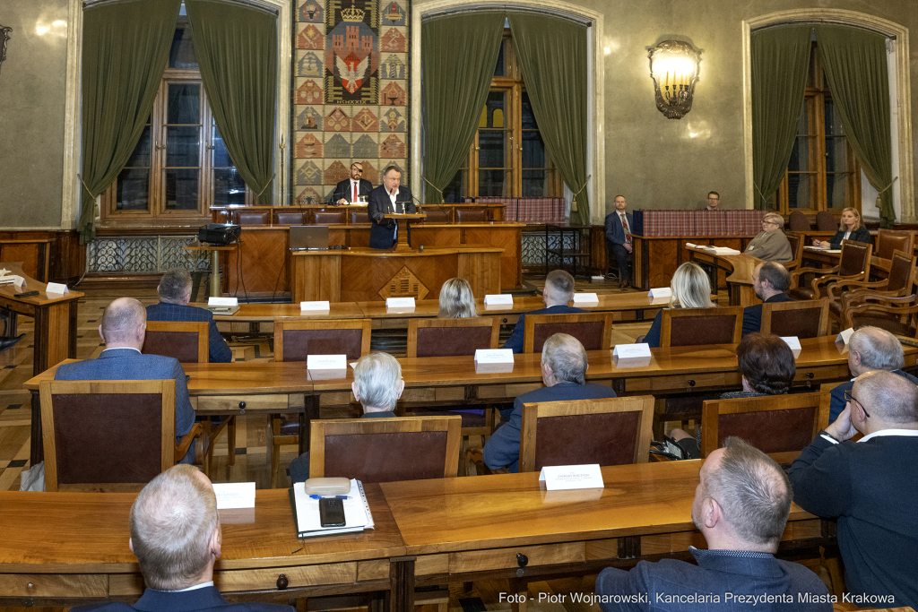 rady dzielnic, konwent, Kulig, Fryczek, Buszek, inauguracja, posiedzenie, spotkanie, przewodniczący  Autor: P. Wojnarowski