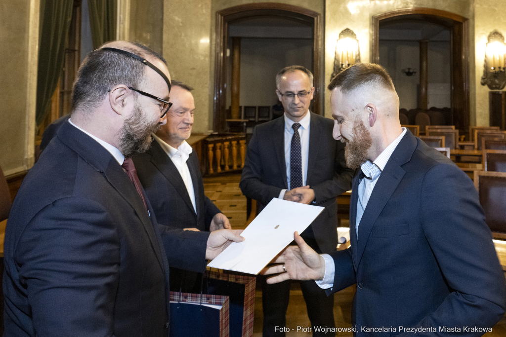 rady dzielnic, konwent, Kulig, Fryczek, Buszek, inauguracja, posiedzenie, spotkanie, przewodniczący  Autor: P. Wojnarowski