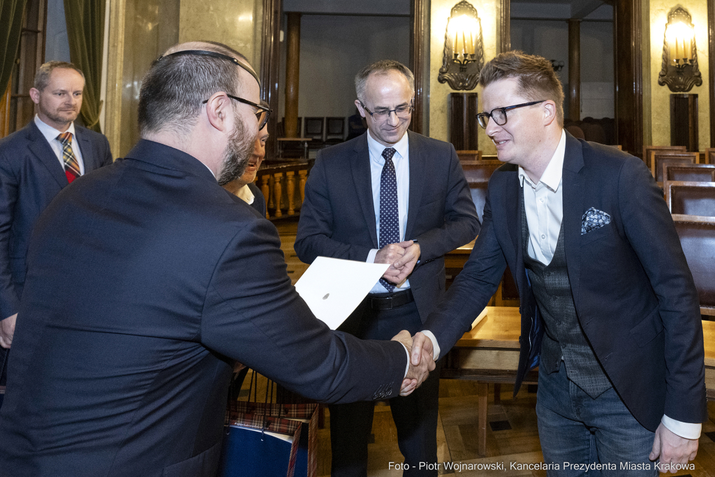 rady dzielnic, konwent, Kulig, Fryczek, Buszek, inauguracja, posiedzenie, spotkanie, przewodniczący  Autor: P. Wojnarowski