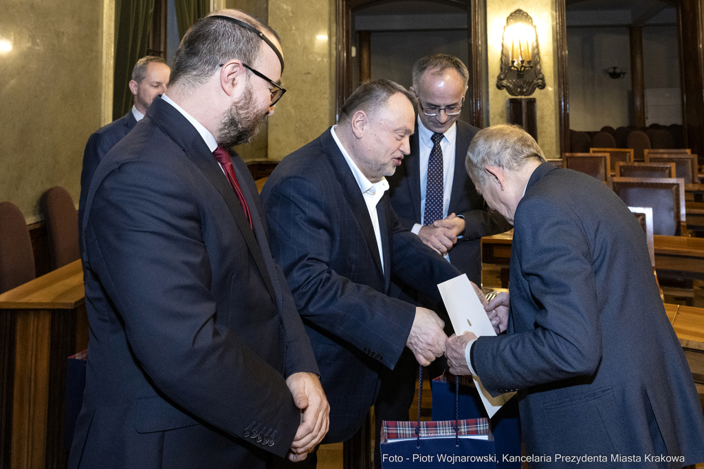 rady dzielnic, konwent, Kulig, Fryczek, Buszek, inauguracja, posiedzenie, spotkanie, przewodniczący  Autor: P. Wojnarowski