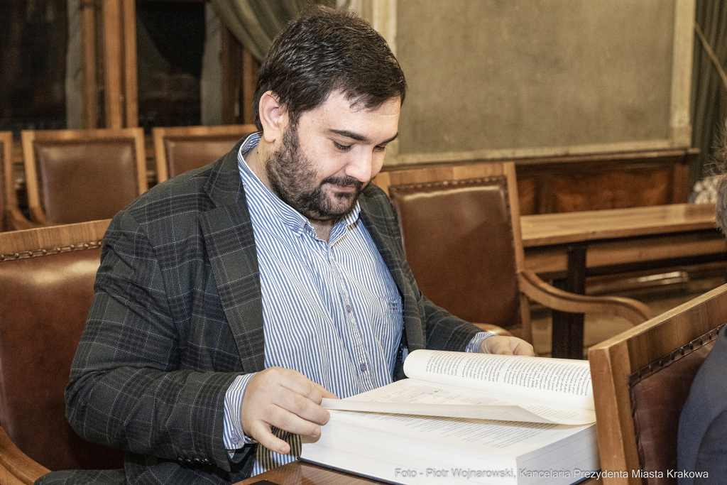 rady dzielnic, konwent, Kulig, Fryczek, Buszek, inauguracja, posiedzenie, spotkanie, przewodniczący  Autor: P. Wojnarowski