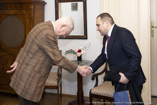 pw_179_011_fot. piotr wojnarowski.jpg-konsul, Armenia, Bojadżjan, wizyta, Majchrowski