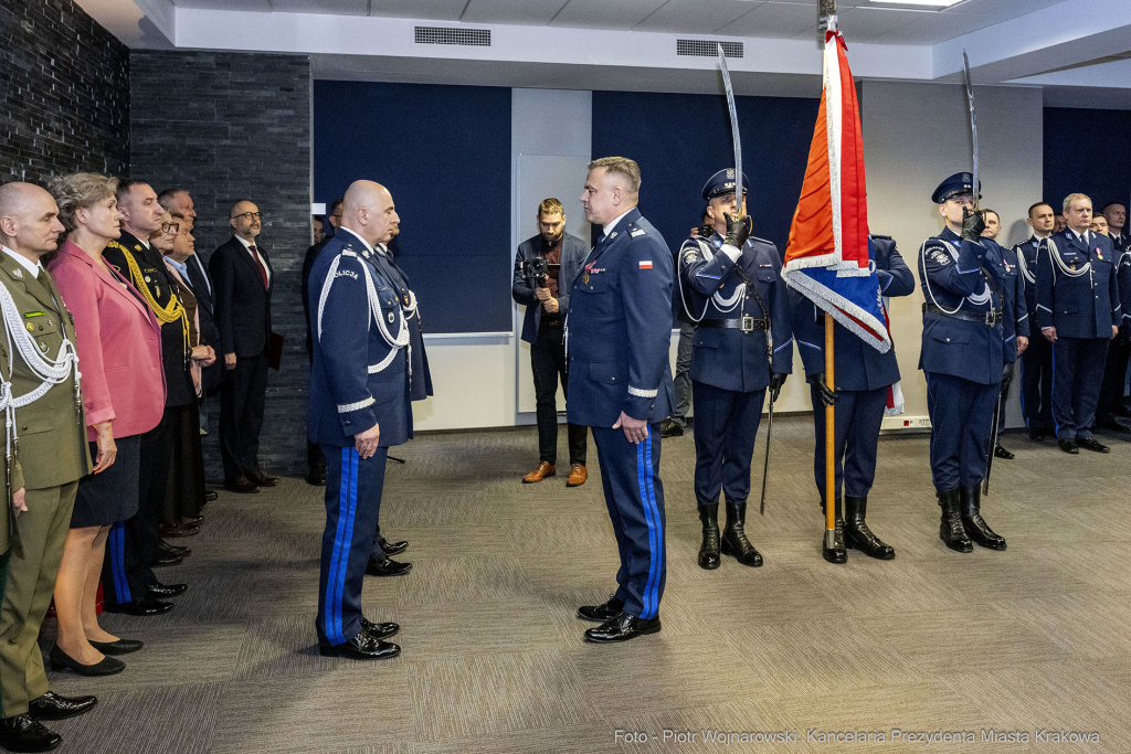 Policja, Ledzion, emerytura, Morajka, nominacja, Kraków, Kulig Andrzej, Kochańczyk, uroczystość  Autor: P. Wojnarowski