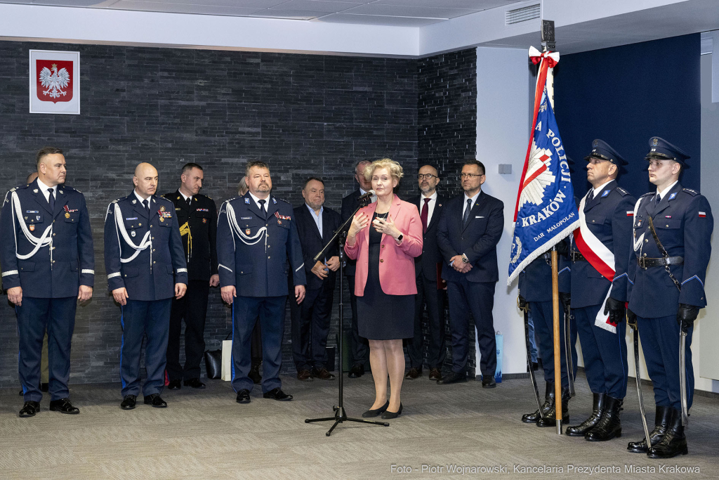 Policja, Ledzion, emerytura, Morajka, nominacja, Kraków, Kulig Andrzej, Kochańczyk, uroczystość  Autor: P. Wojnarowski