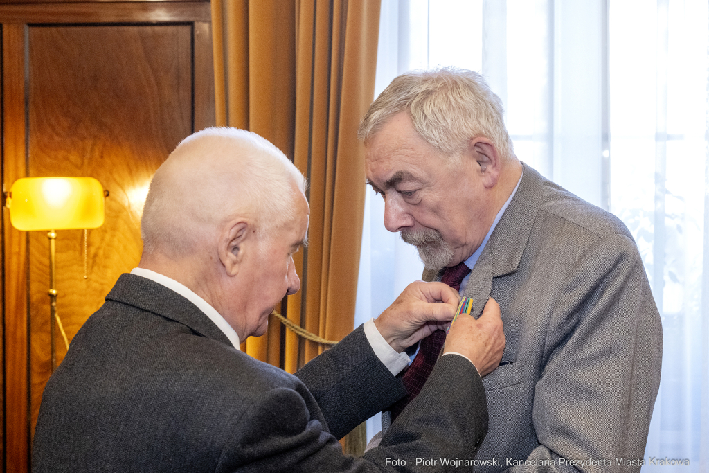 wręczenie, medal, Majchrowski, WiRWP, Platosz, Związek Weteranów i Rezerwistów Wojska Polskiego,  Autor: P. Wojnarowski
