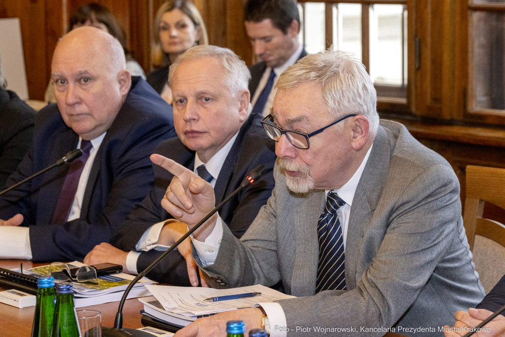 parlamentarzści, Majchrowski, spotkanie, Fedorowicz, Miszalski, Raś, Marek, Sowa, Wassermann, Gose  Autor: P. Wojnarowski