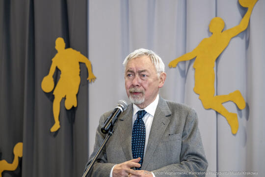 szkoła,  nr 89, os. Piastów, sala gimnastyczna, otwarcie, Majchrowski, Miszalski, Pietrzyk, otofot