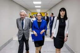 szkoła,  nr 89, os. Piastów, sala gimnastyczna, otwarcie, Majchrowski, Miszalski, Pietrzyk, otofot