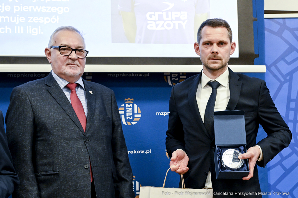 gala, plebiscyt, XXIX, piłka nożna, Małopolska, najlepszy piłkarz, najlepszy trener, Majchrowski  Autor: P. Wojnarowski