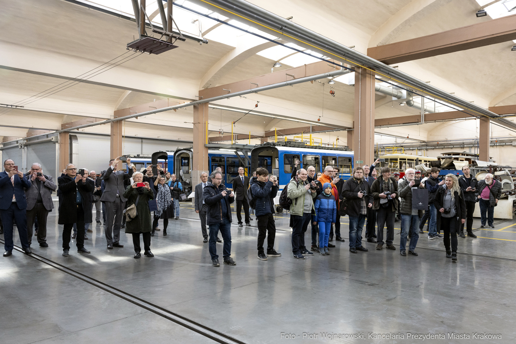 burmistrz, Norymbergi, Kośmider, Vogel, Zeppelin, tramwaj, prezetacja, wagon, Brożka, MPK, odnowie  Autor: P. Wojnarowski