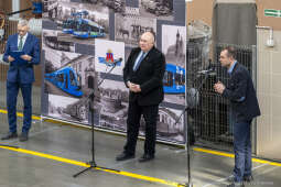 burmistrz, Norymbergi, Kośmider, Vogel, Zeppelin, tramwaj, prezetacja, wagon, Brożka, MPK, odnowie