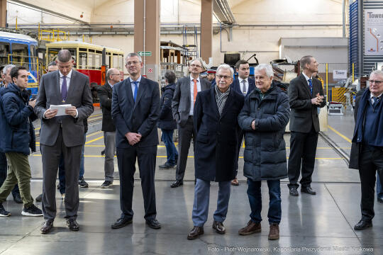 burmistrz, Norymbergi, Kośmider, Vogel, Zeppelin, tramwaj, prezetacja, wagon, Brożka, MPK, odnowie