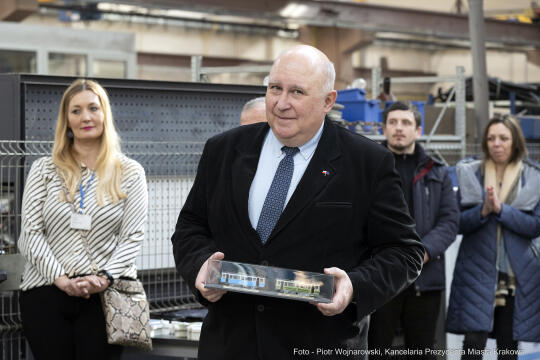 burmistrz, Norymbergi, Kośmider, Vogel, Zeppelin, tramwaj, prezetacja, wagon, Brożka, MPK, odnowie