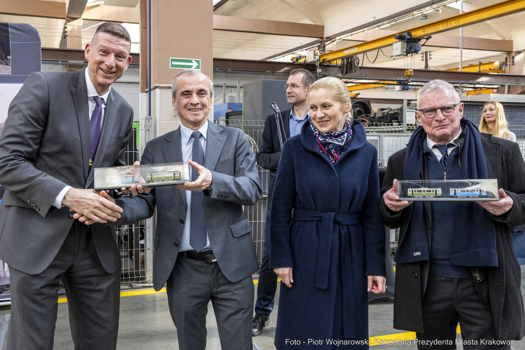 burmistrz, Norymbergi, Kośmider, Vogel, Zeppelin, tramwaj, prezetacja, wagon, Brożka, MPK, odnowie  Autor: P. Wojnarowski