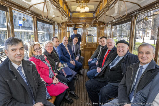 burmistrz, Norymbergi, Kośmider, Vogel, Zeppelin, tramwaj, prezetacja, wagon, Brożka, MPK, odnowie