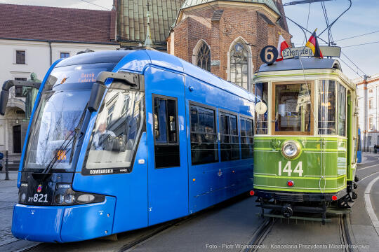 burmistrz, Norymbergi, Kośmider, Vogel, Zeppelin, tramwaj, prezetacja, wagon, Brożka, MPK, odnowie