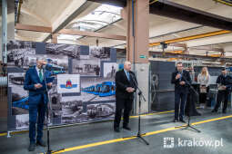 jg1_240214_krpl_202a4254.jpg-MPK w Krakowie wyremontowało dwa historyczne wagony Zeppelin