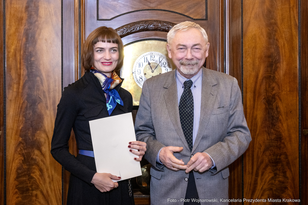 Delfina Jałowik, wręczenie, nominacja, Bunkier Sztuki, Majchrowski  Autor: P. Wojnarowski