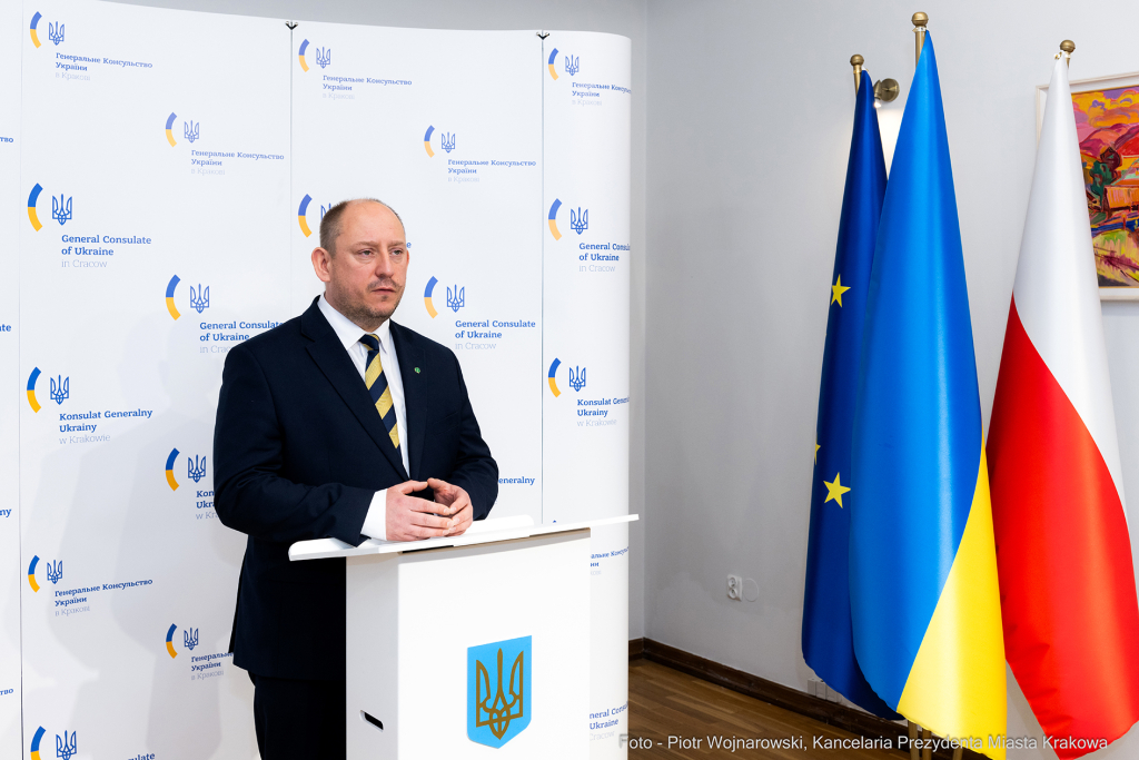 Ukranina, Korpus Dyplomatyczny, wojewoda, Kośmider, Klęczar, Konsulat, spotkanie, rocznica, solida  Autor: P. Wojnarowski