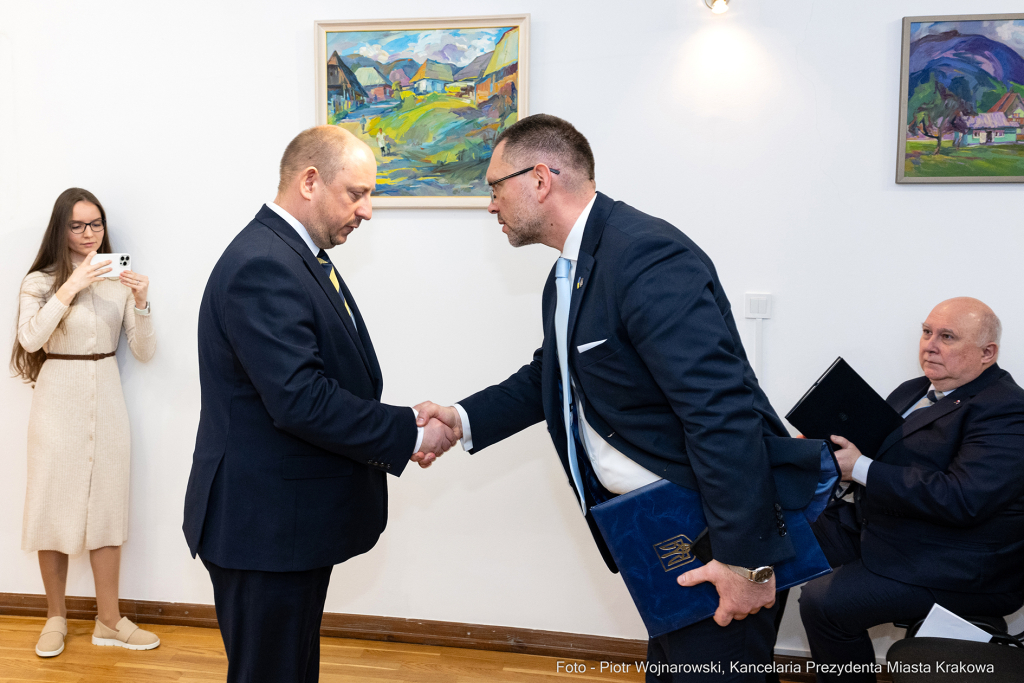 Ukranina, Korpus Dyplomatyczny, wojewoda, Kośmider, Klęczar, Konsulat, spotkanie, rocznica, solida  Autor: P. Wojnarowski