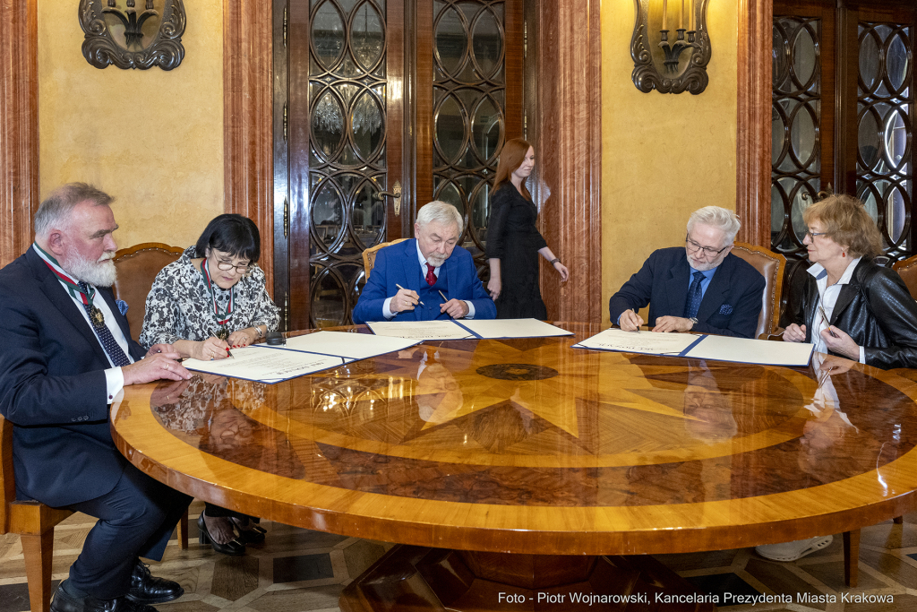 Stramachowie, Galeria Starmach, kolekcja, przekazanie, Majchrowski, Starmach, Terwsa, Andrzej, donac  Autor: P. Wojnarowski