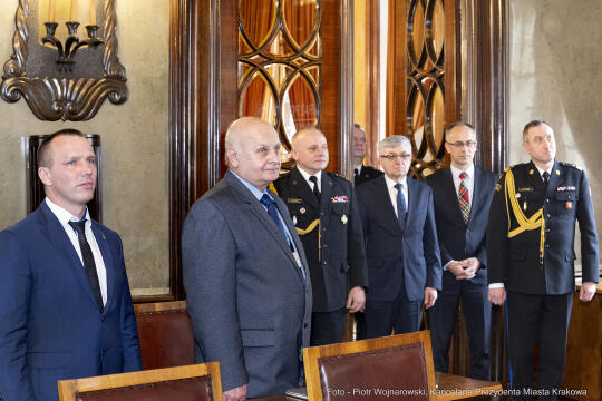 pw_200_01_fot. piotr wojnarowski.jpg-Straż Pożarna, Komenda Miejska, narada, roczna, Majchrowski
