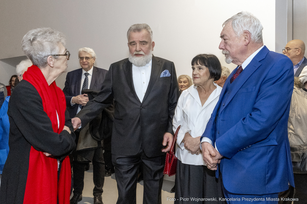 wernisaż, Starmachowie, Starmach, wystawa, Bunkier Sztuki, Majchrowski, Daj mi wszystko, dar, donac  Autor: P. Wojnarowski