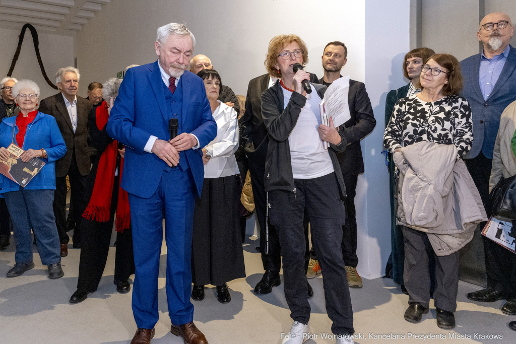 wernisaż, Starmachowie, Starmach, wystawa, Bunkier Sztuki, Majchrowski, Daj mi wszystko, dar, donac  Autor: P. Wojnarowski