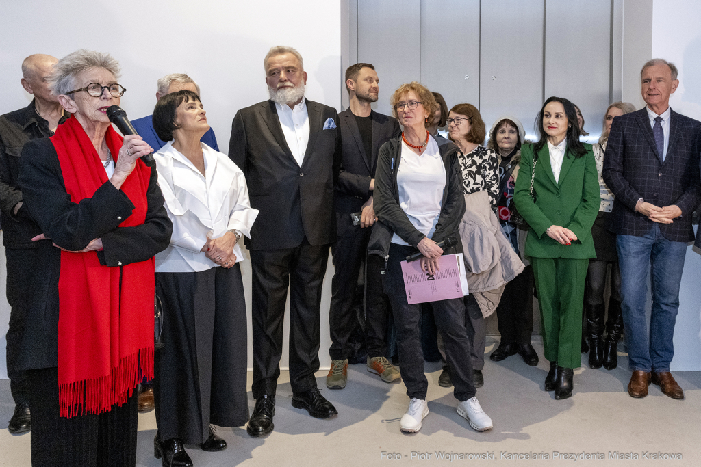 wernisaż, Starmachowie, Starmach, wystawa, Bunkier Sztuki, Majchrowski, Daj mi wszystko, dar, donac  Autor: P. Wojnarowski