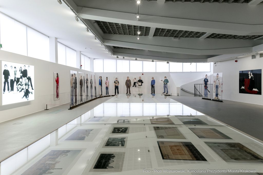 wernisaż, Starmachowie, Starmach, wystawa, Bunkier Sztuki, Majchrowski, Daj mi wszystko, dar, donac  Autor: P. Wojnarowski