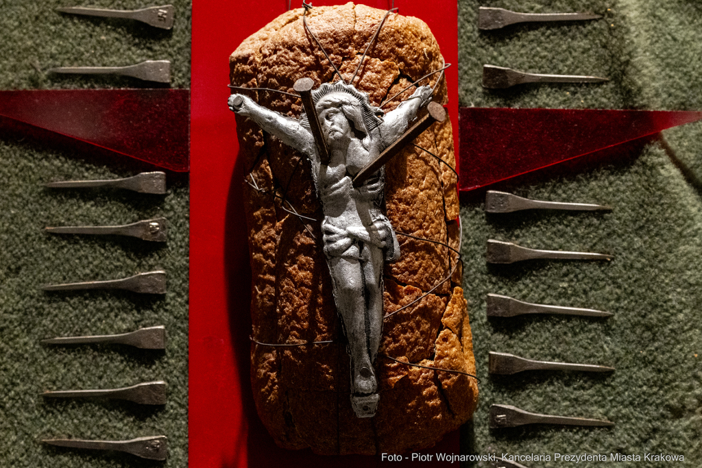 wernisaż, Starmachowie, Starmach, wystawa, Bunkier Sztuki, Majchrowski, Daj mi wszystko, dar, donac  Autor: P. Wojnarowski